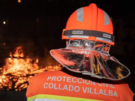 Imagen El Ayuntamiento refuerza la formación y papel de Protección Civil en la prevención y extinción de incendios forestales